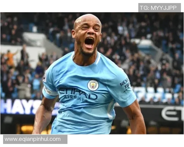 球星情侣头像同框演绎浪漫绿茵情深共同见证足球魅力